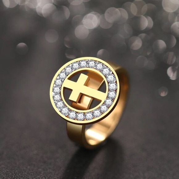 Stainless Steel Crystal Cross Ring - Picture 3 of 4